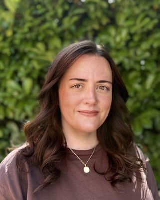 Photo of Laura Whitnell, Psychotherapist, MBACP Accred