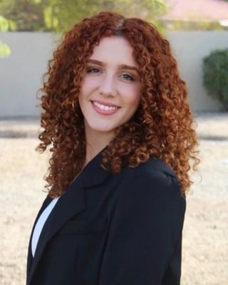 Photo of Nira Tamayo, Marriage & Family Therapist Associate