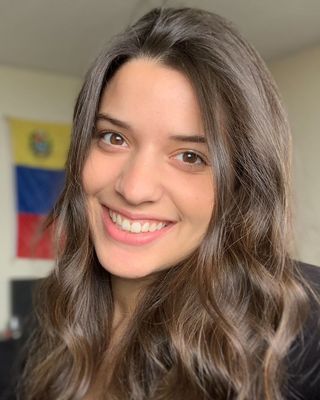 Photo of Ainisis Clemente Vivas, Registered Psychotherapist (Qualifying), MACP, RP(Q)