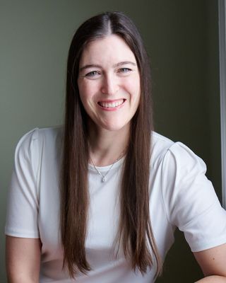 Photo of Renee Lemieux - Ottawa Psychotherapist Group, Registered Psychotherapist, MEd, RP, CCC