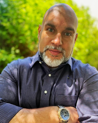 Photo of Daniel Valle, Marriage & Family Therapist, LMFT