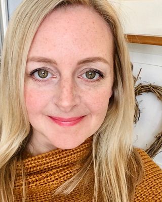 Photo of Claire Caldow, Psychotherapist, MSc, MBACP