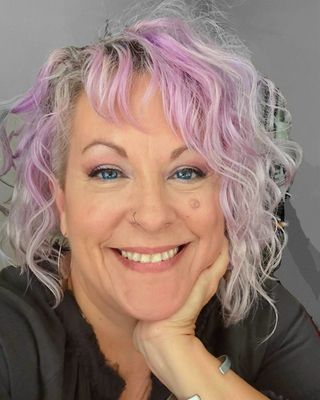 Photo of Jamie Connelly, Clinical Social Work/Therapist, MSW, LSW