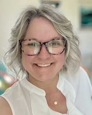 Photo of Lisa McCrohan, Clinical Social Work/Therapist, LCSW-C, SEP, MA