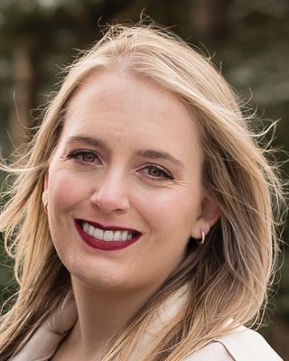 Photo of Samantha Parsons, Registered Social Worker, MSW, RSW