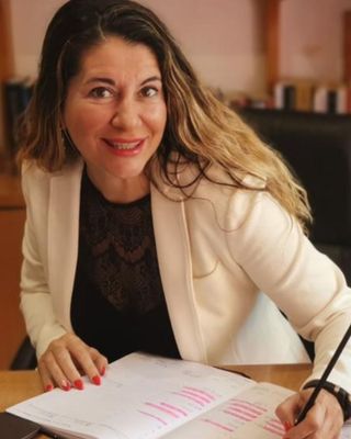 Foto de Monica Dosil, Maestría, COPC, Psicoterapeuta