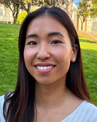 Photo of Dr. Lindsay Wakayama, Psychologist, PsyD