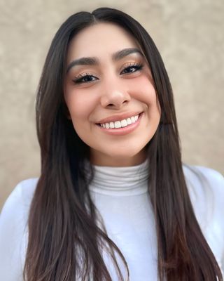 Photo of Laura Landaverde, Marriage & Family Therapist Associate, AMFT