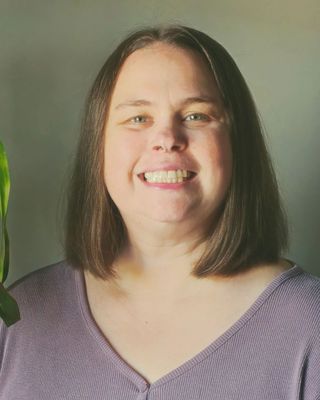 Photo of Sarah Hurst-Pelfrey, Counselor, MA, LPCC, LICDC