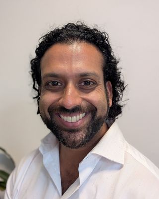 Photo of Jonathan Jutsun, Registered Psychotherapist (Qualifying)