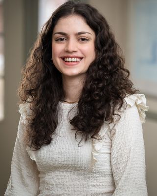 Photo of Esra Sahsuvaroglu, Counselor, MA, LAC