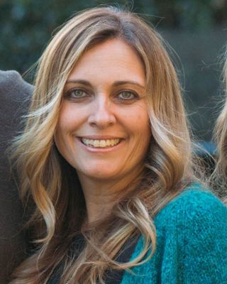 Photo of Kathy Giles, Counselor, LAPC, NCC, MA