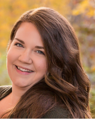 Photo of Hillary Greer, Registered Social Worker in V5P, BC