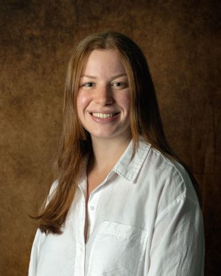Photo of Erin Sakirkin, Clinical Social Work/Therapist, LMSW