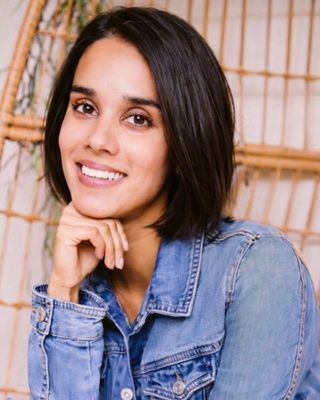 Photo of Anjoli Aisenbrey, Clinical Social Work/Therapist, MSSW, LICSW