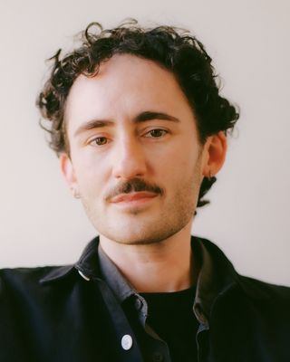 Photo of Asa Mendelsohn, Clinical Social Work/Therapist, LMSW, MFA