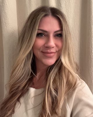 Photo of Shannon Bernstein, Clinical Social Work/Therapist, MSW, LCSW