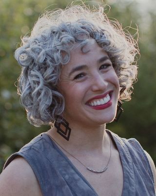 Photo of Carly Rubin, Marriage & Family Therapist in Portland, OR
