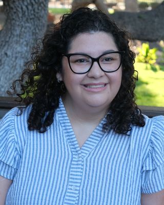 Photo of Zayna Achmar, Psychologist, PsyD