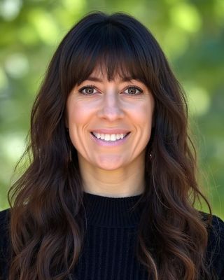 Photo of Vanessa Petersen, Marriage & Family Therapist Associate, AMFT