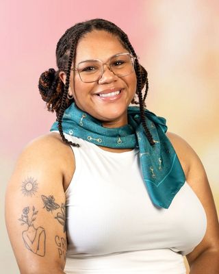 Photo of Nya McMullen, Licensed Clinical Mental Health Counselor Associate, LCMHCA