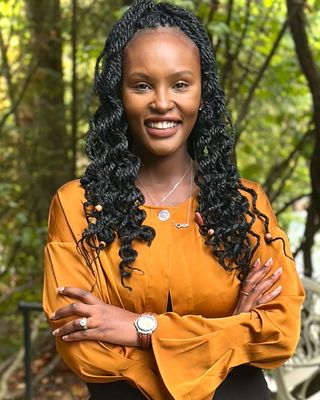 Photo of Dr. Eva Wahu Jones, Psychiatric Nurse Practitioner, DNP, PMHNP, BC