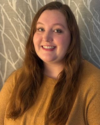 Photo of Emma J Hahn, Pre-Licensed Professional