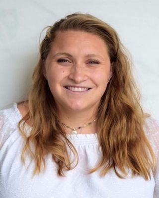 Photo of Lauren Furst, Pre-Licensed Professional, LMSW