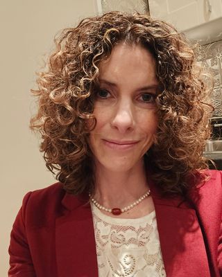 Photo of Caitlin Elizabeth Sigg, Registered Psychotherapist, MA, PhD, RP