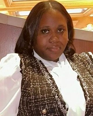 Photo of Shirell Favor, Licensed Mental Health Counselor, MS, LMHC