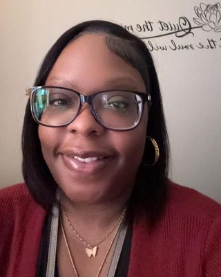 Photo of Carmen Cooks, Counselor, LIMHP, CPC