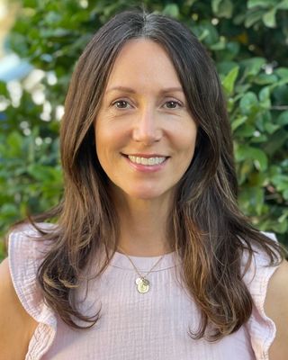 Photo of Laurie Navarro Misra, Marriage & Family Therapist in Oakland Hills, Oakland, CA