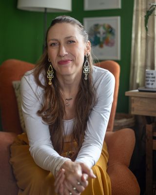 Photo of Stephanie Vee Van Fossen, Licensed Professional Counselor, MA, LPC-S, CST, CCST