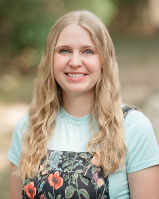 Photo of Beth Marshall, Licensed Professional Counselor Associate, LPC-A