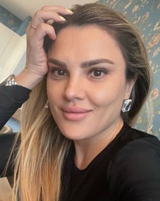 Photo of Seliyha Elbeyoglu, Psychotherapist, MSc, GMBPsS