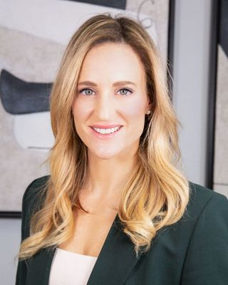Photo of Shira Lahav, Licensed Psychoanalyst, MA, RDT, LCAT, LP