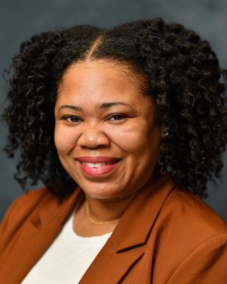 Photo of Mackenzie Sinkler, Clinical Social Work/Therapist, LICSW , MPA