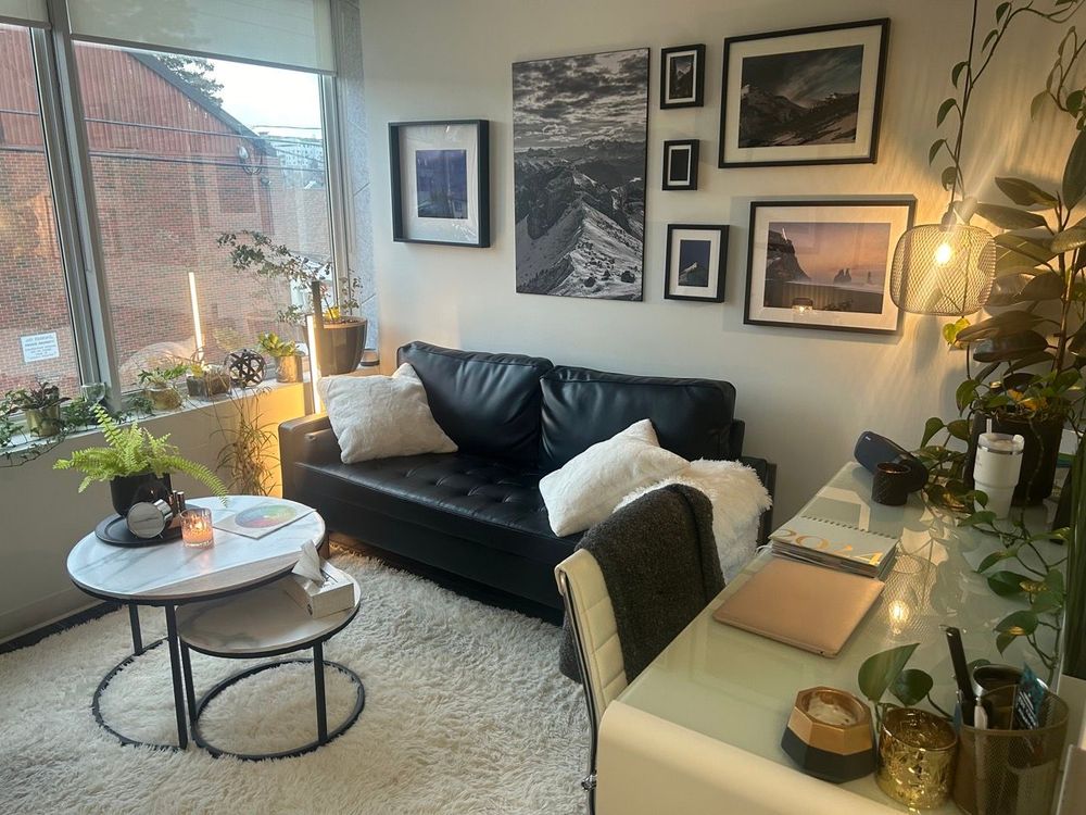 If you like plants and photos of the outdoors, you'll enjoy my space.