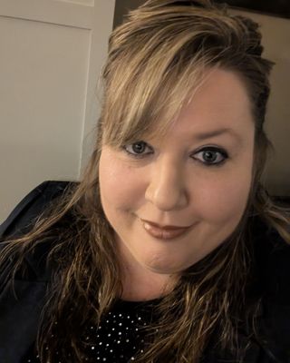 Photo of Jen Visoi, Registered Social Worker, RSW