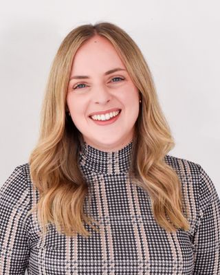 Photo of Bec Klay, Counsellor, MC, ACA-L2