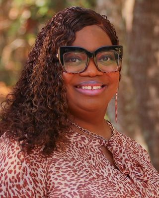 Photo of Shama Ticshera Winston-Ford, Licensed Professional Counselor Associate in Charleston, SC