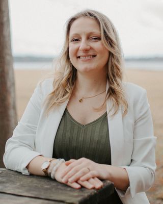Photo of Dr. Julia Kaplinska - Julia Kaplinska, PhD, Psychologist, PhD