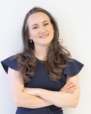 Photo of Natalia Apic, Art Therapist, BASc, MA, ATPQ
