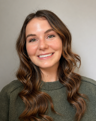Photo of Chelsea Dickson, Registered Psychotherapist (Qualifying), MACP, BA