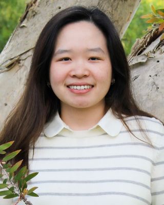 Photo of Hilary Ghozali, Pre-Licensed Professional in Irvine, CA