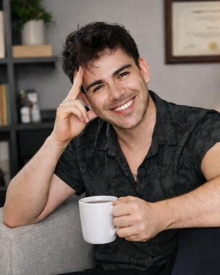 Photo of Jorge Steele, Registered Psychotherapist (Qualifying), MA, MACP, CCC
