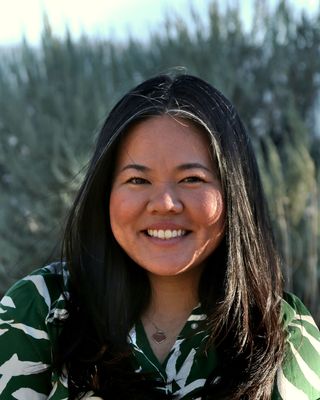 Photo of Nikki Chinen - Nikki Chinen - Adults & EMDR, Clinical Social Work/Therapist, LCSW