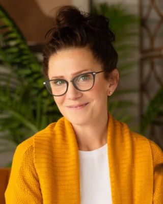 Photo of Laura Stephens, Clinical Social Work/Therapist, LLMSW