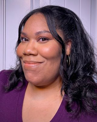 Photo of Nayona Peña, Licensed Master Social Worker