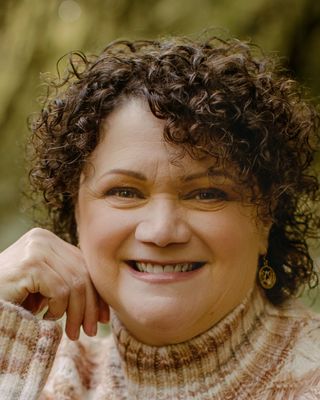Photo of Vivian Peralta Mesa, Marriage & Family Therapist, MS, LMFT